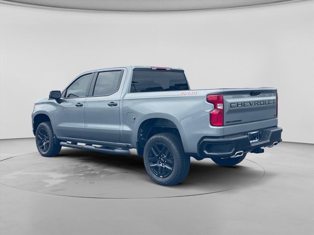 New 2026 Chevrolet Silverado 1500 LT Trail Boss w/ LPO, Dark Essentials Package AWD/4WD image 5