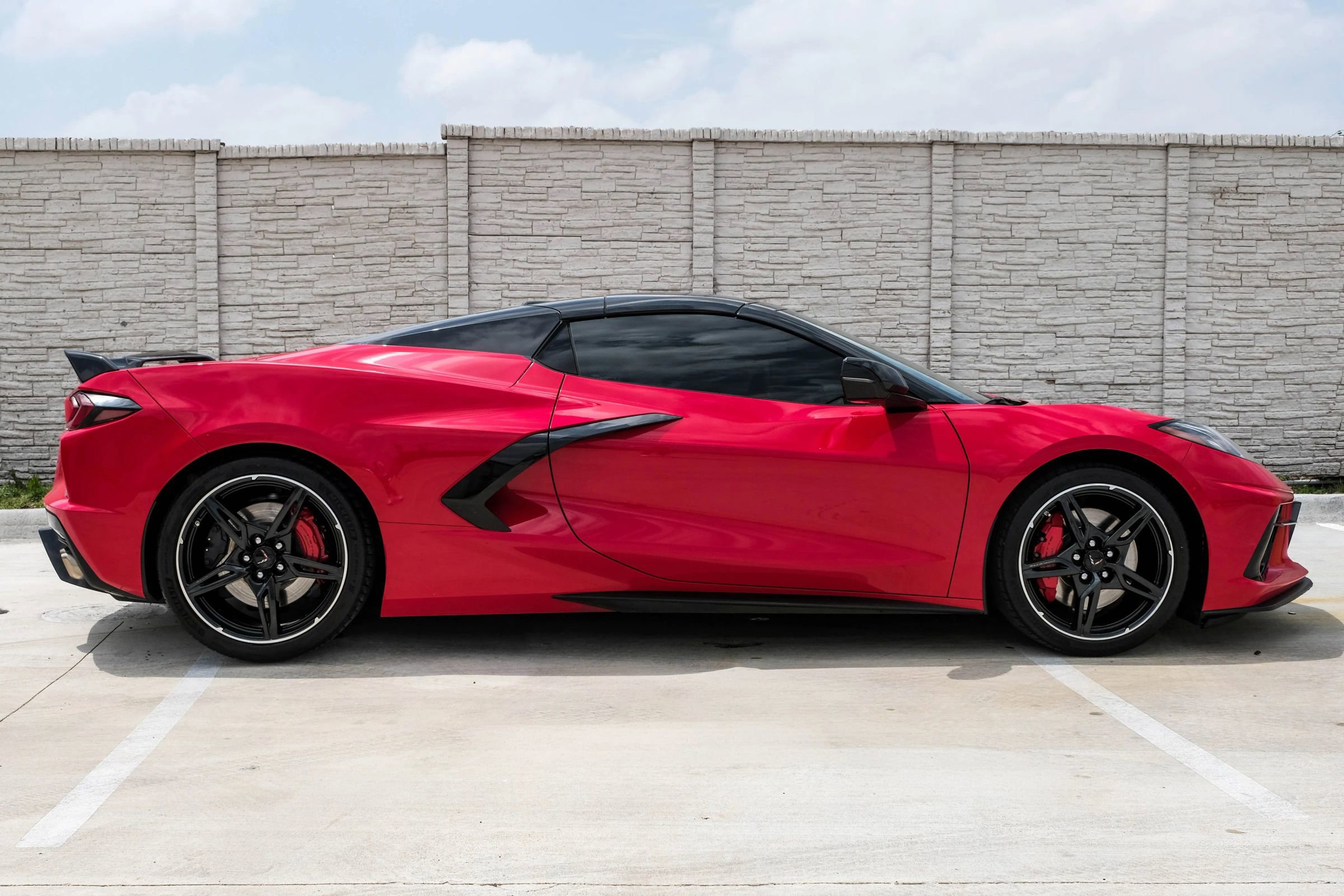 Used 2021 Chevrolet Corvette Stingray Premium Conv w/ Z51 Performance Package RWD image 6