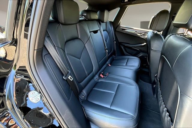 Used 2026 Porsche Macan image 24