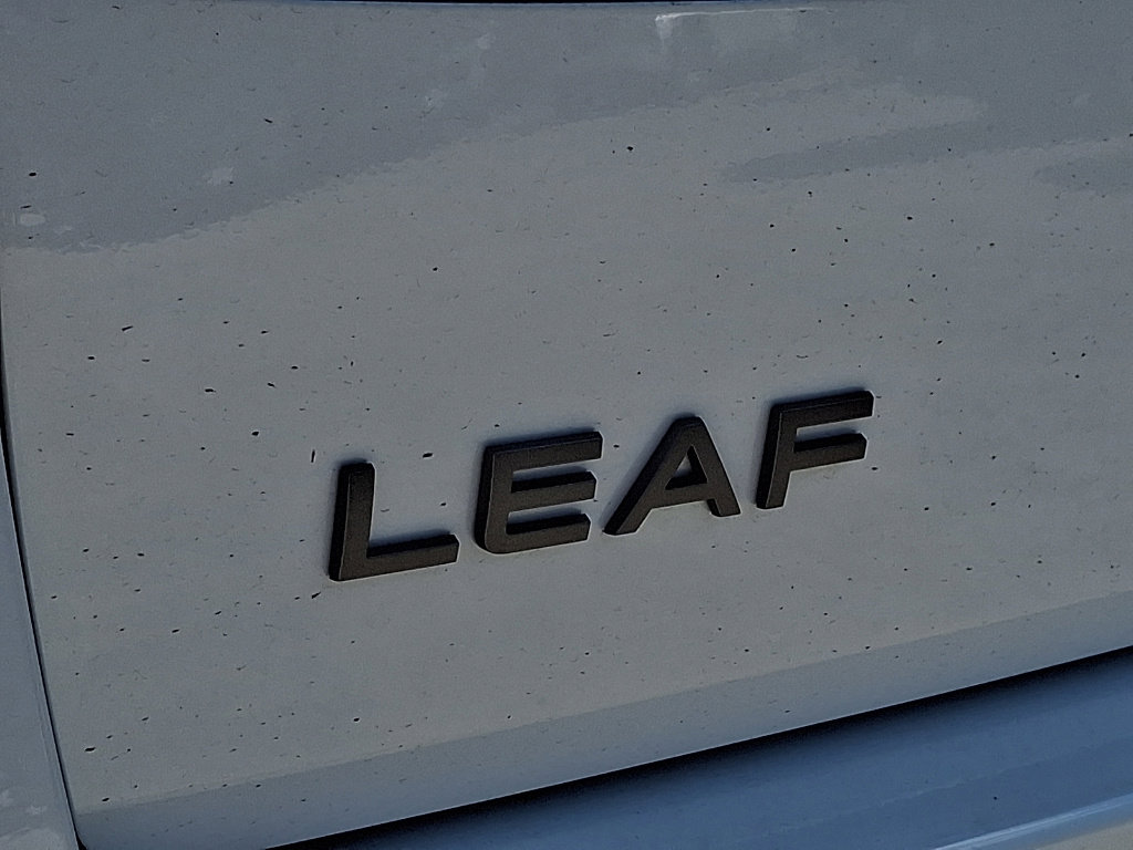 New 2026 Nissan Leaf Platinum+ FWD image 12