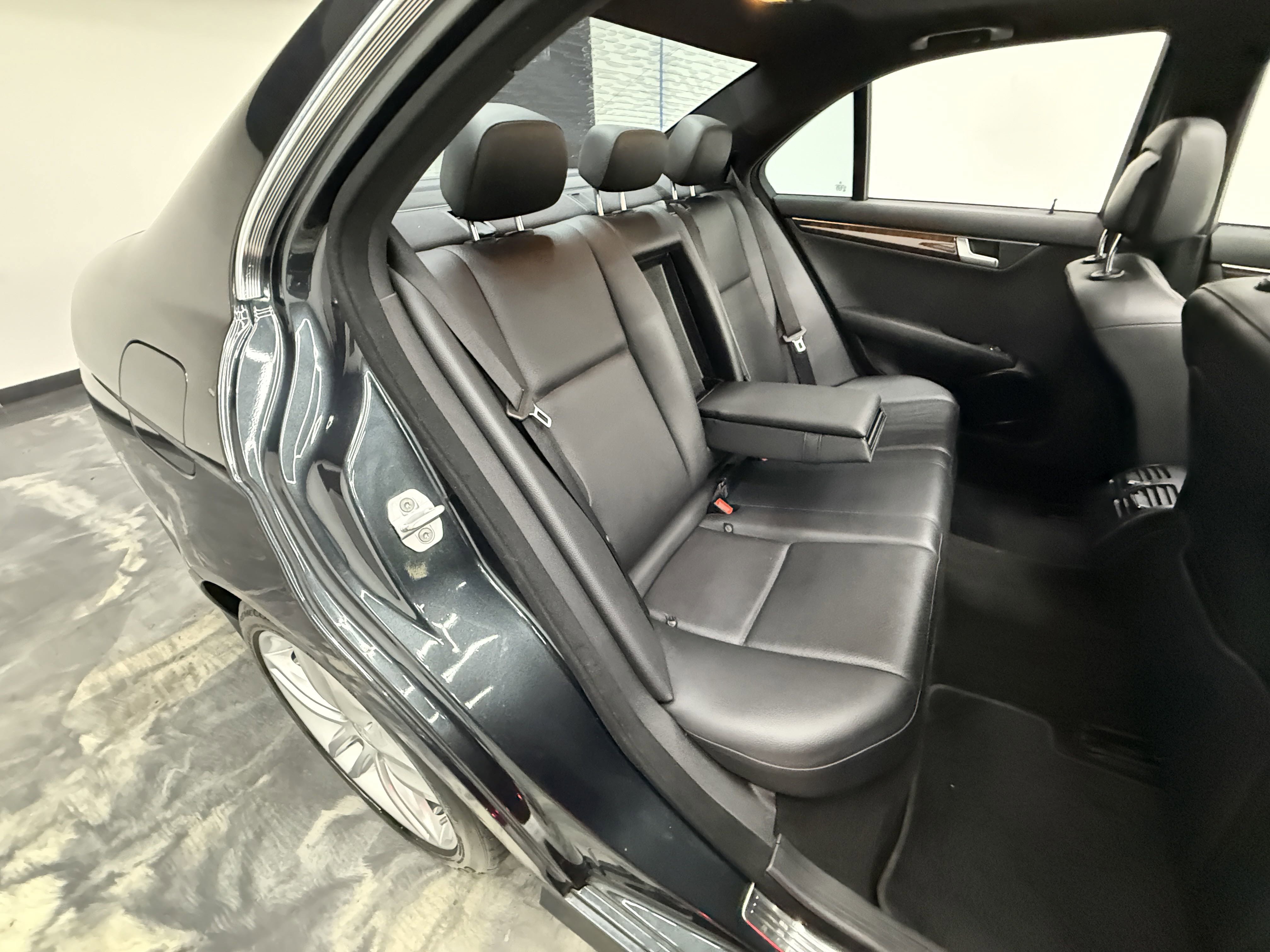 Used 2012 Mercedes-Benz C 300 4MATIC Sedan image 20