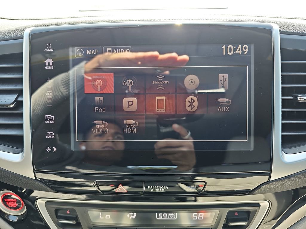 Used 2017 Honda Pilot Touring image 26