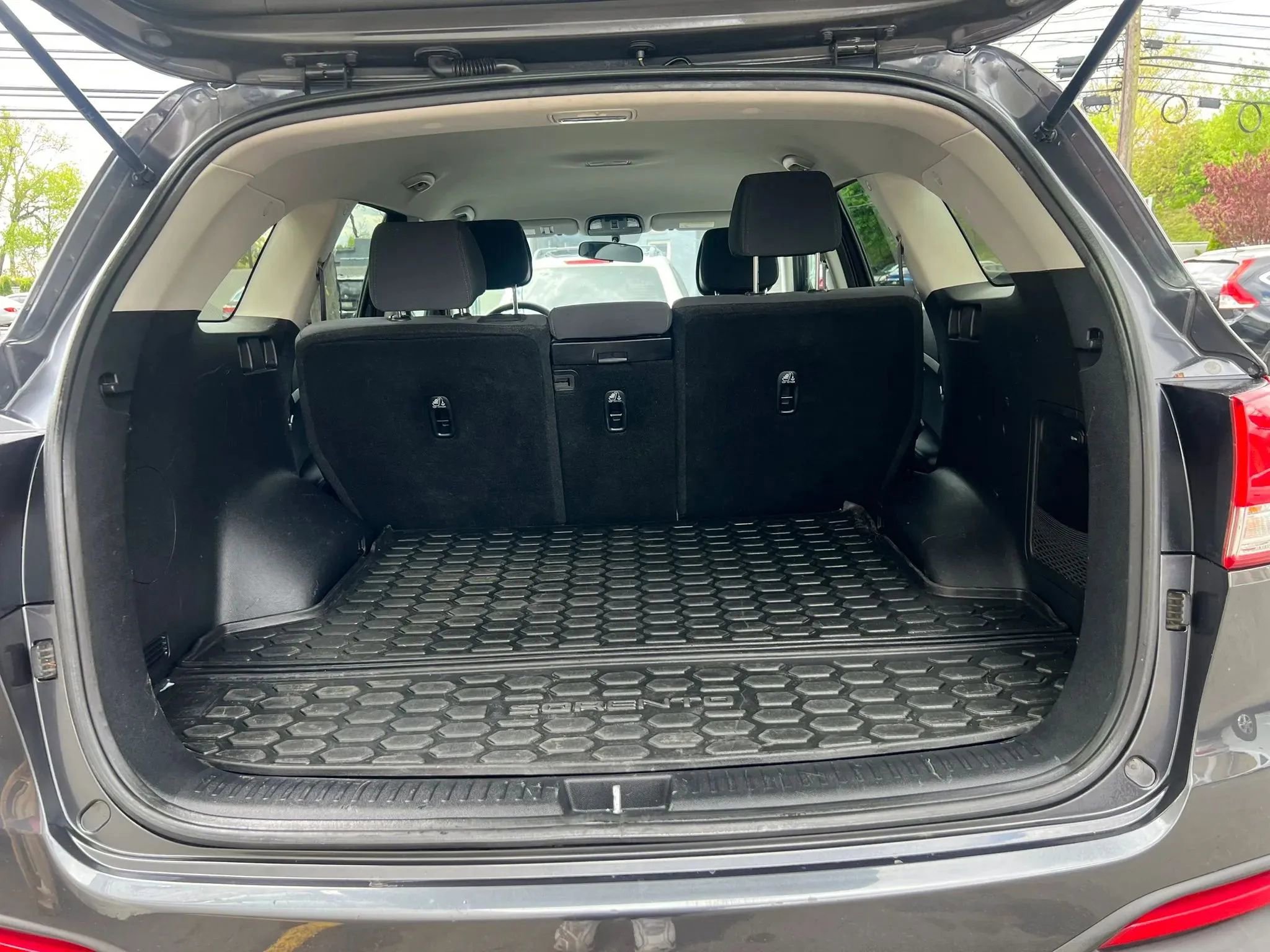 Used 2016 Kia Sorento LX FWD image 10