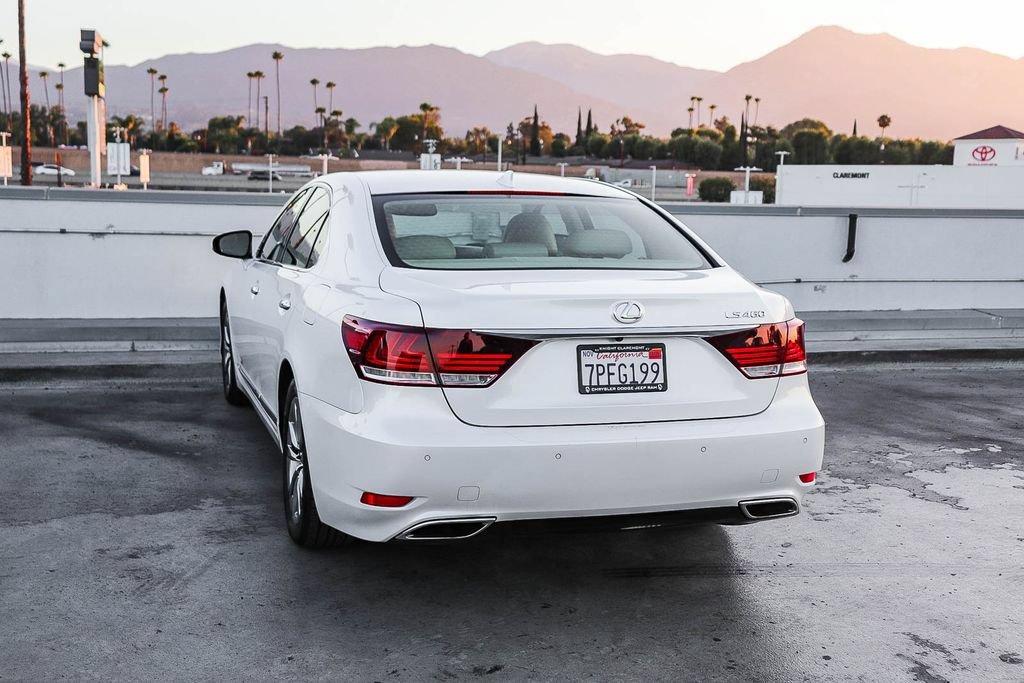 Used 2016 Lexus LS 460 w/ Comfort Package RWD image 7
