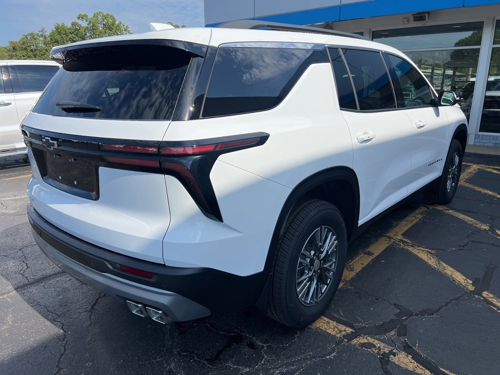 New 2026 Chevrolet Traverse LT w/ LPO, Floor Liner Package image 5