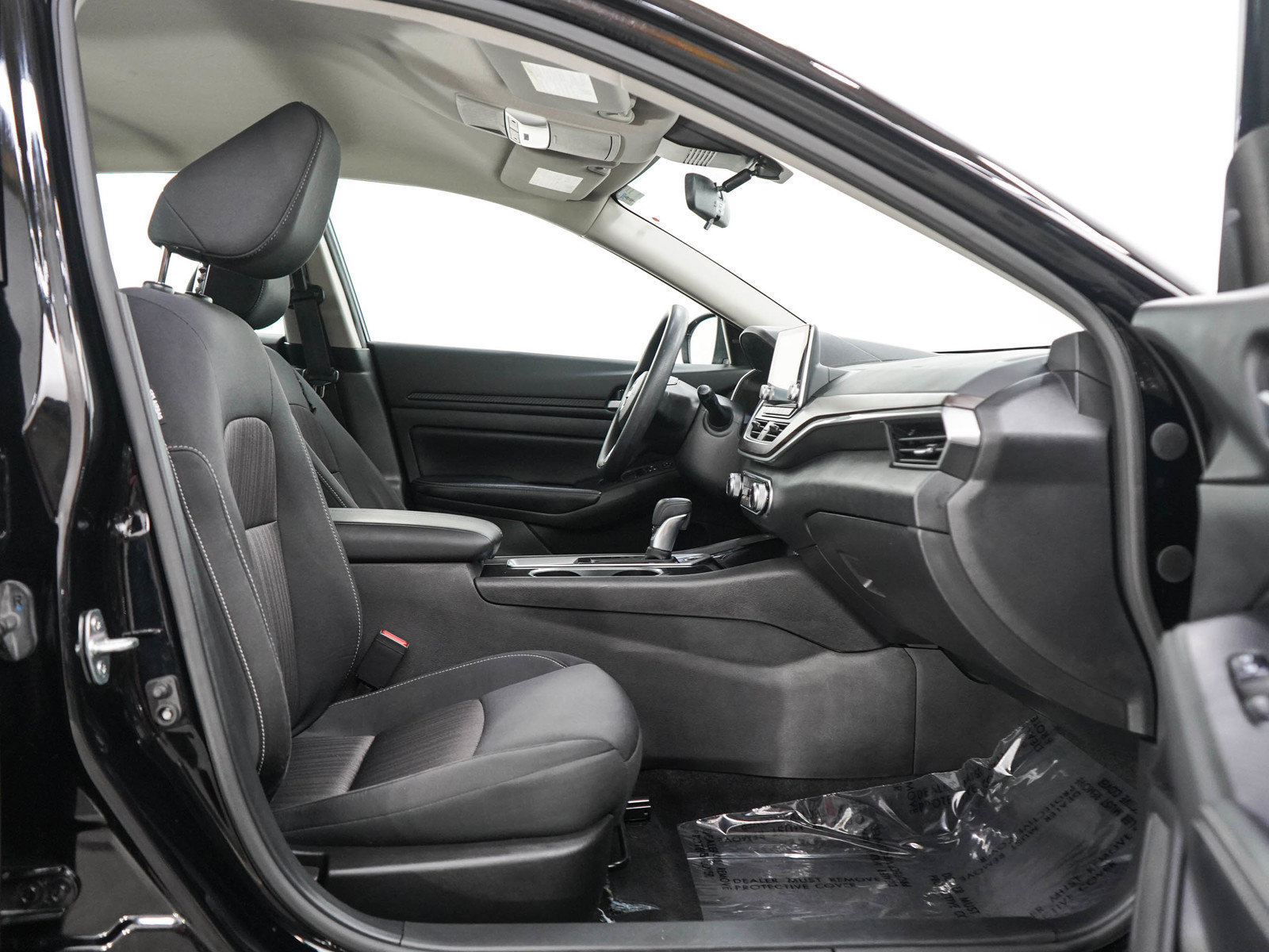 Used 2024 Nissan Altima 2.5 SV AWD/4WD image 11
