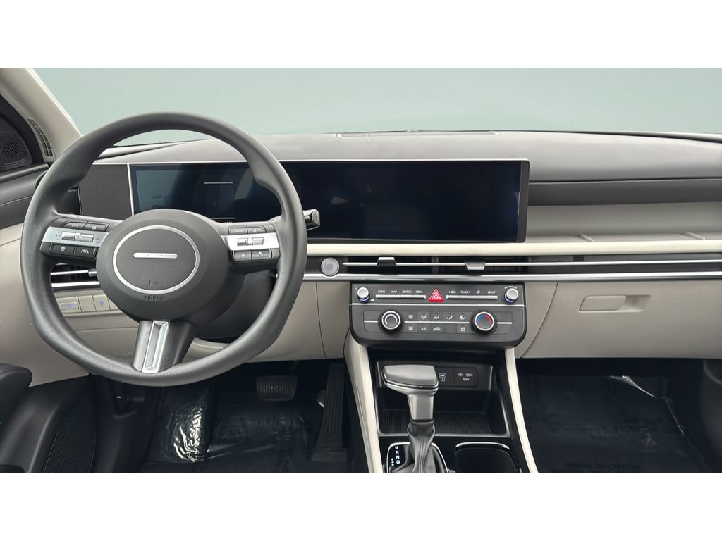 Certified 2025 Hyundai Tucson SE AWD/4WD image 9