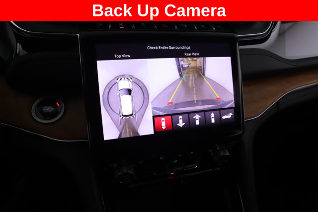 Used 2025 Jeep Grand Cherokee Summit AWD/4WD image 25