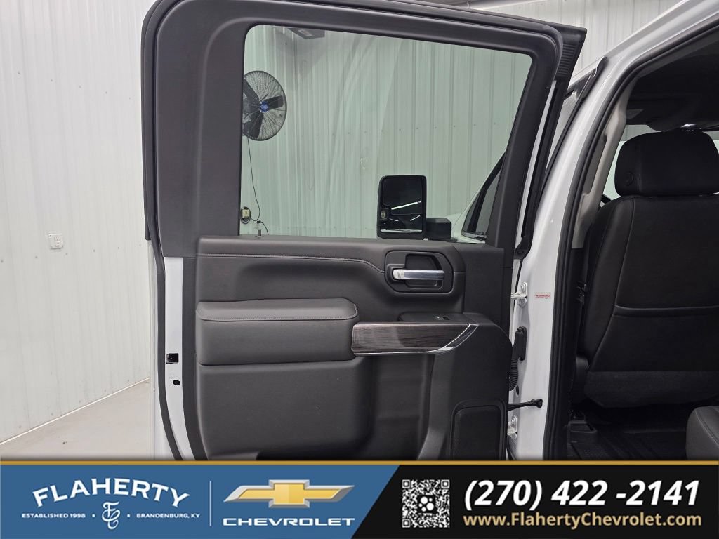 Used 2022 Chevrolet Silverado 2500 LTZ AWD/4WD image 10