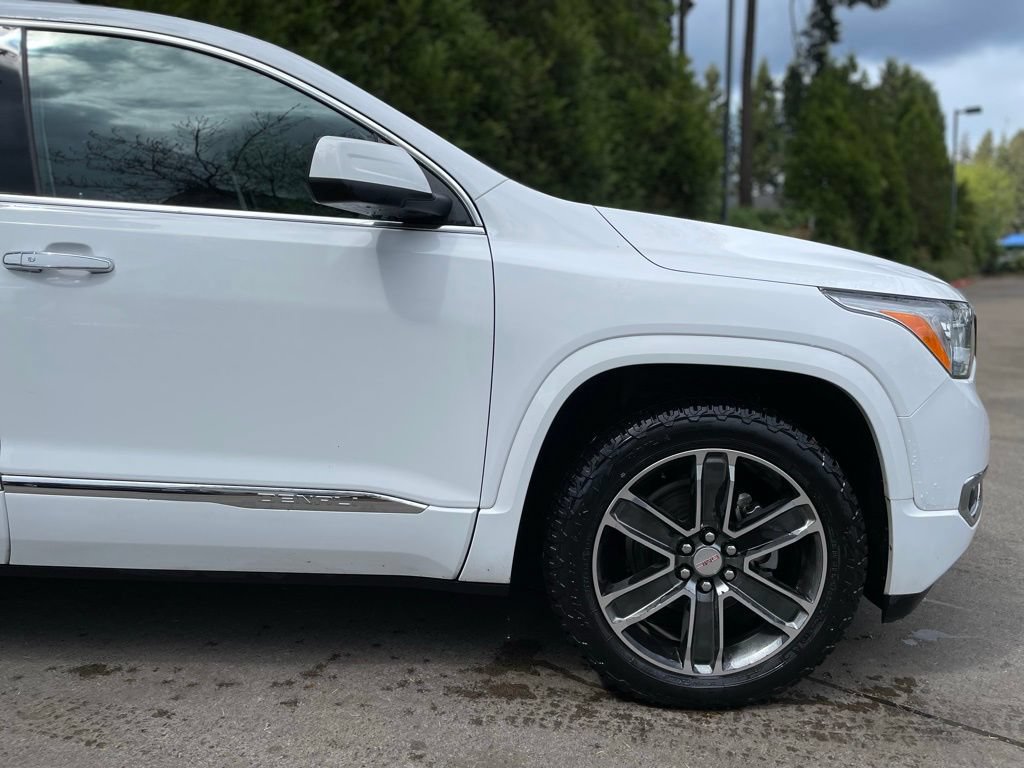 Used 2019 GMC Acadia Denali AWD/4WD image 2