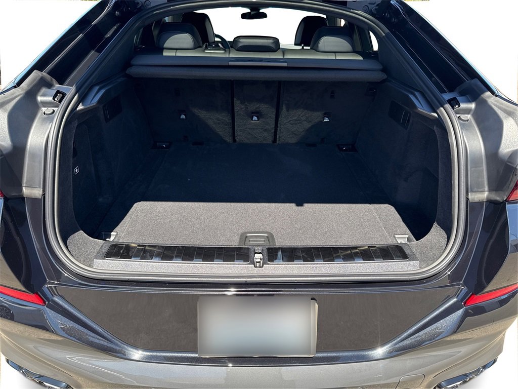 New 2026 BMW X6 M60i w/ Parking Assistance Package image 13