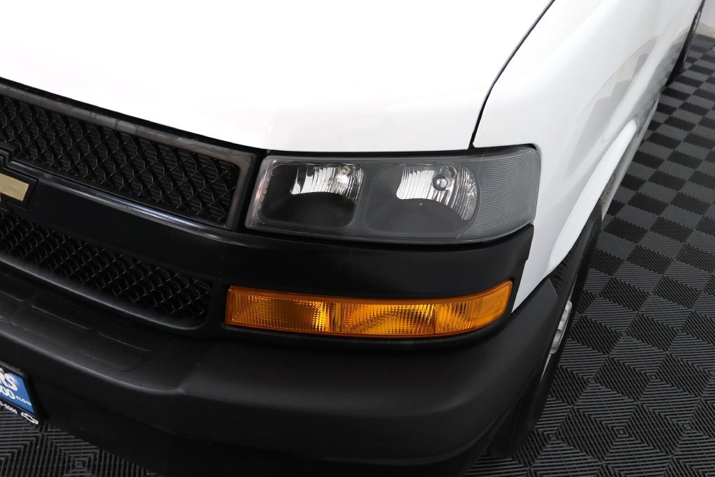 Used 2023 Chevrolet Express 3500 w/ Driver Convenience Package RWD image 11