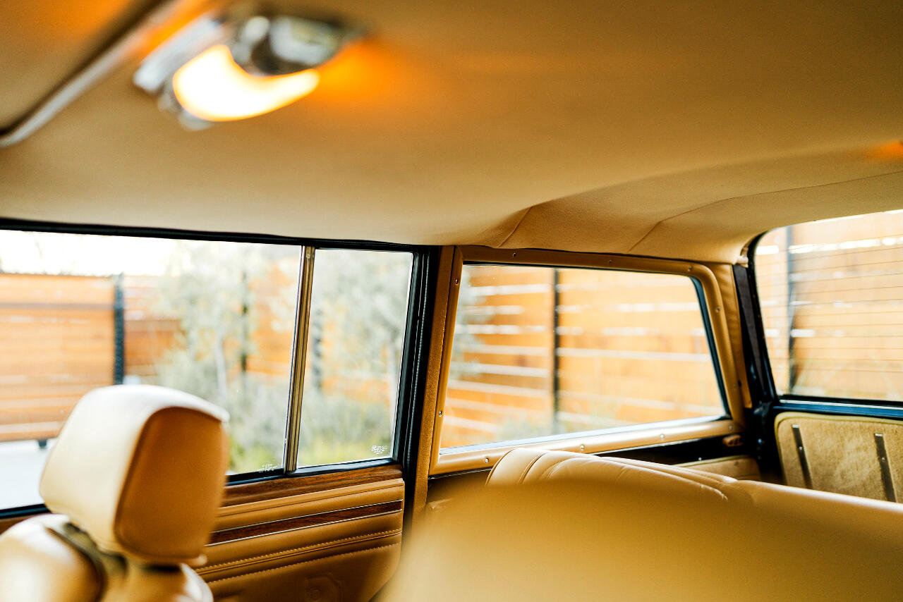 Used 1987 Jeep Grand Wagoneer image 87