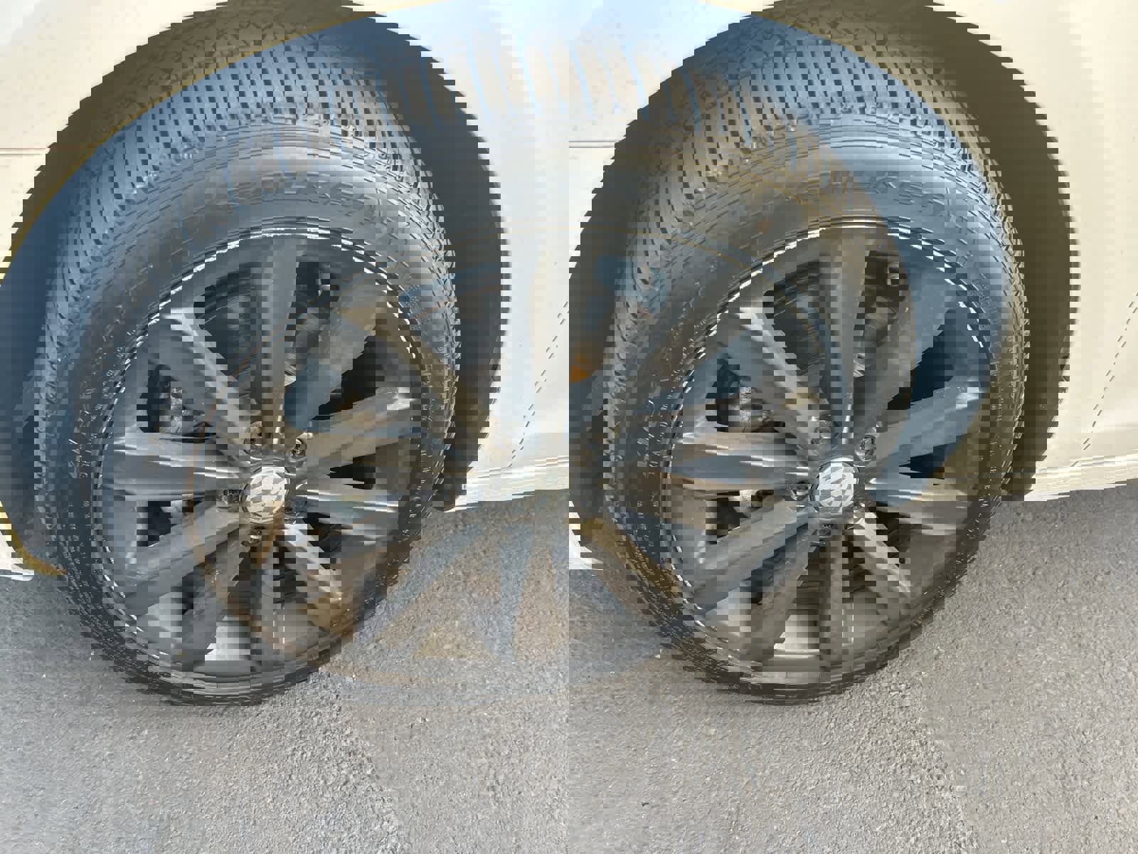 Used 2014 Volkswagen Golf TDI image 13