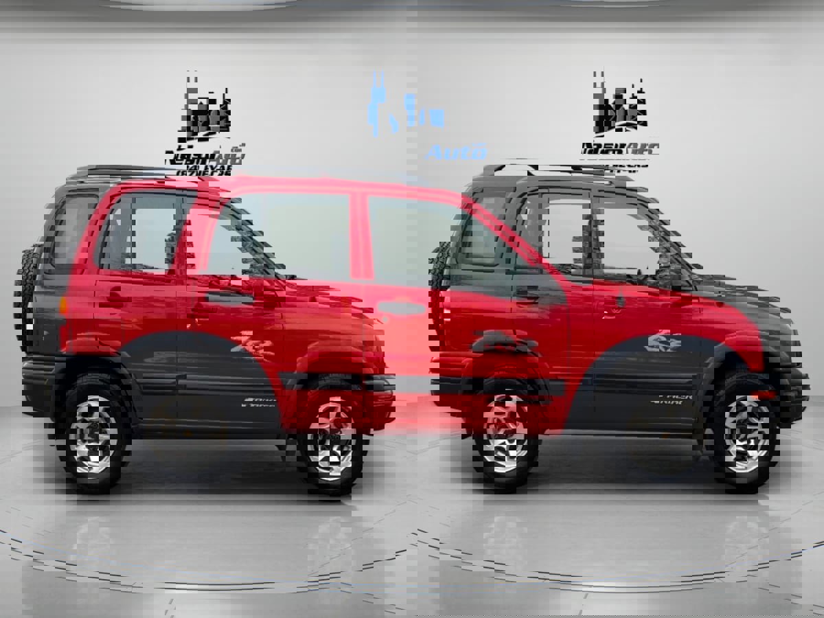 Used 2002 Chevrolet Tracker ZR2 image 3
