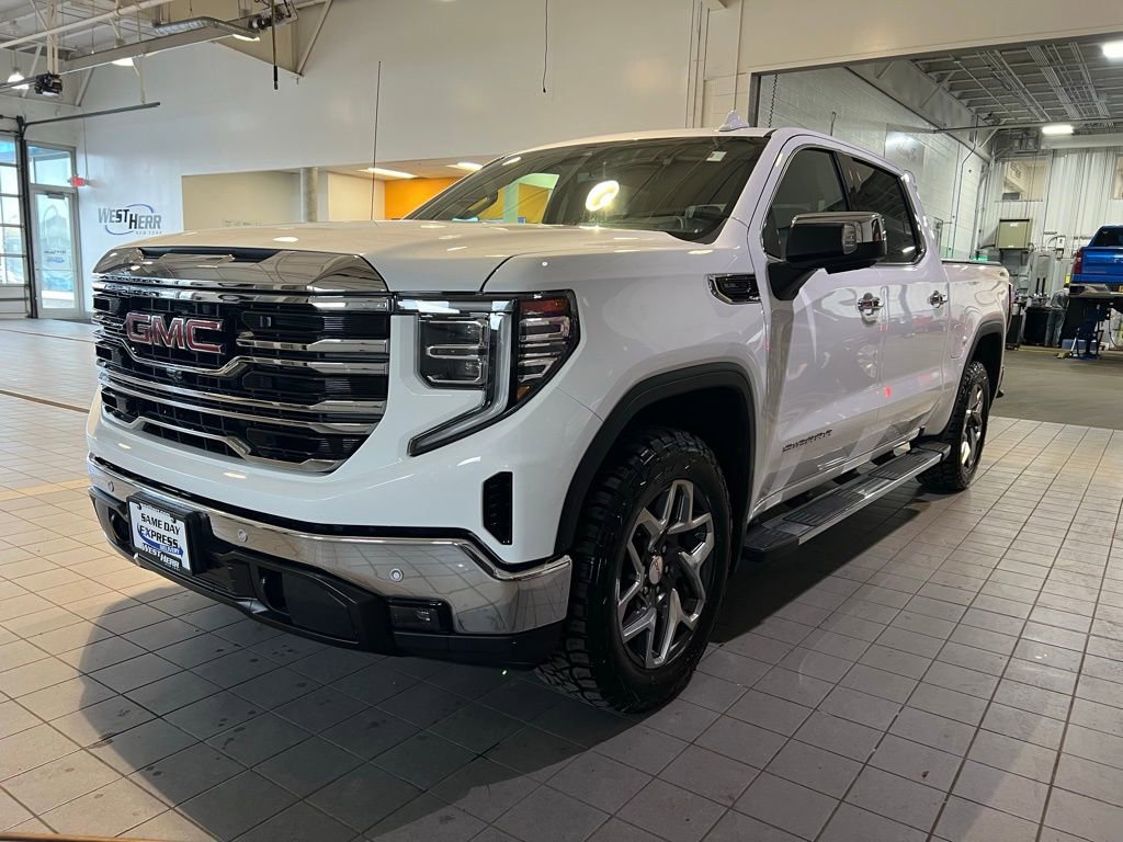 Used 2024 GMC Sierra 1500 SLT w/ SLT Premium Plus Package AWD/4WD image 6