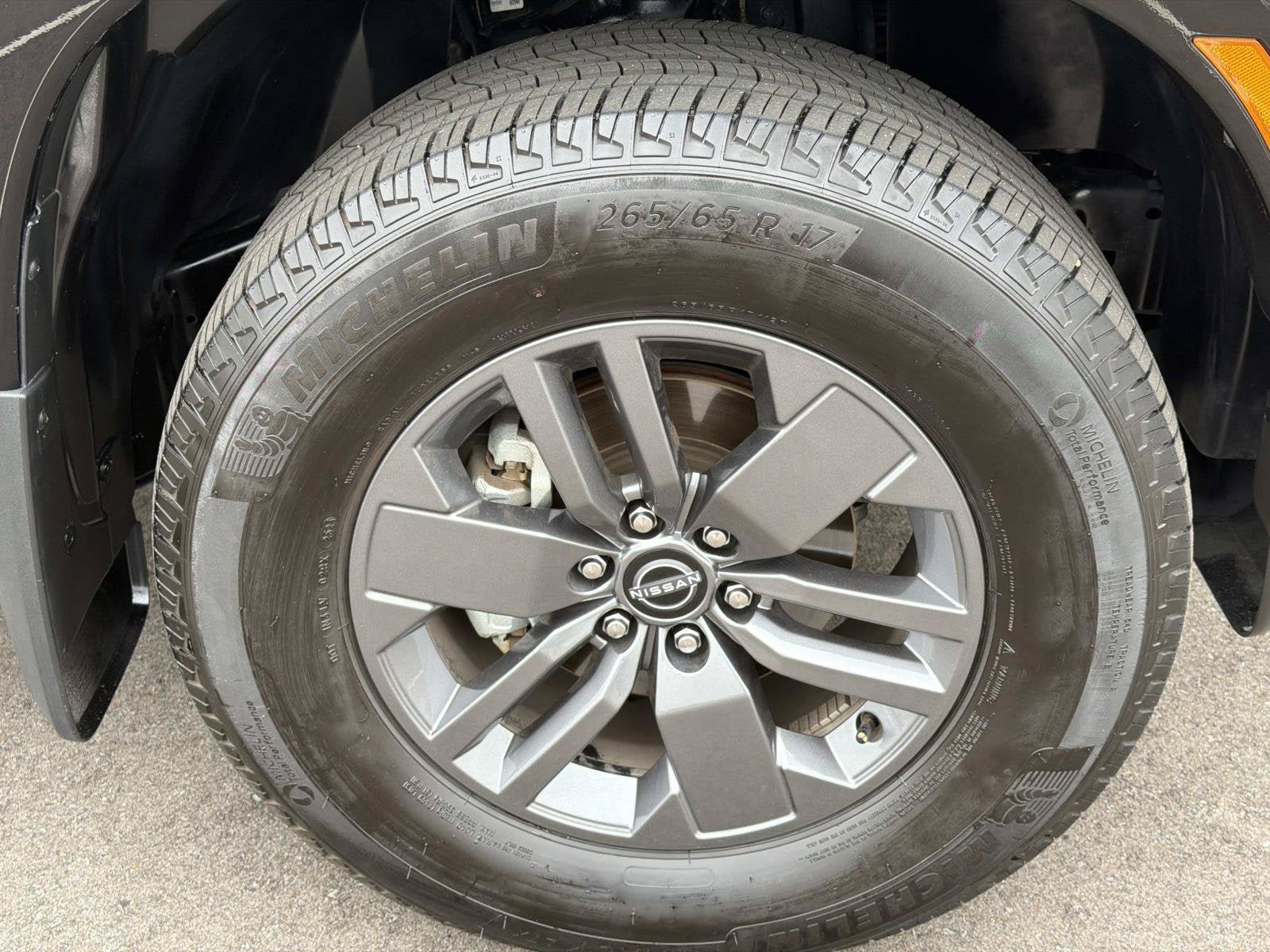 Used 2025 Nissan Frontier SV RWD image 9