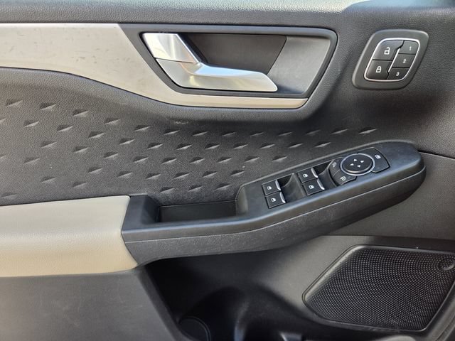 Used 2020 Ford Escape SEL FWD image 17