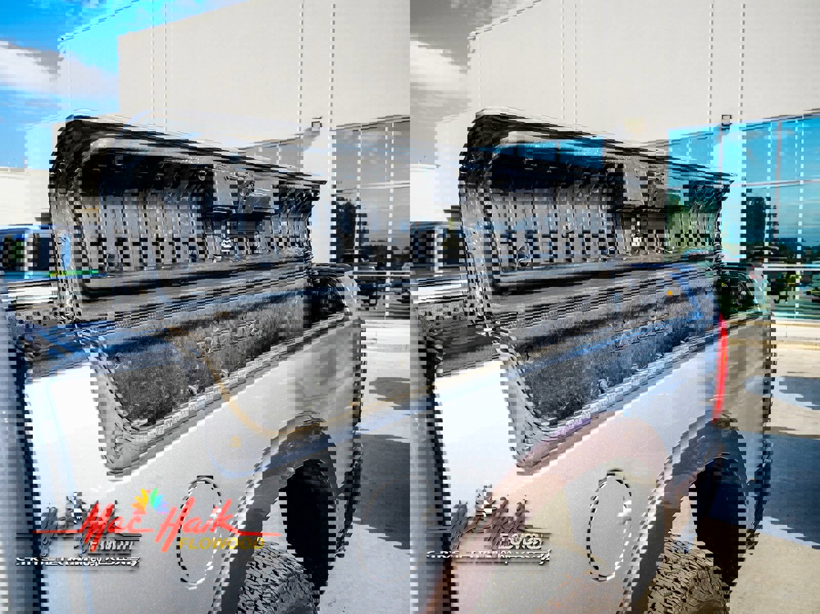 Used 2024 RAM 2500 Limited w/ Safety Group image 7