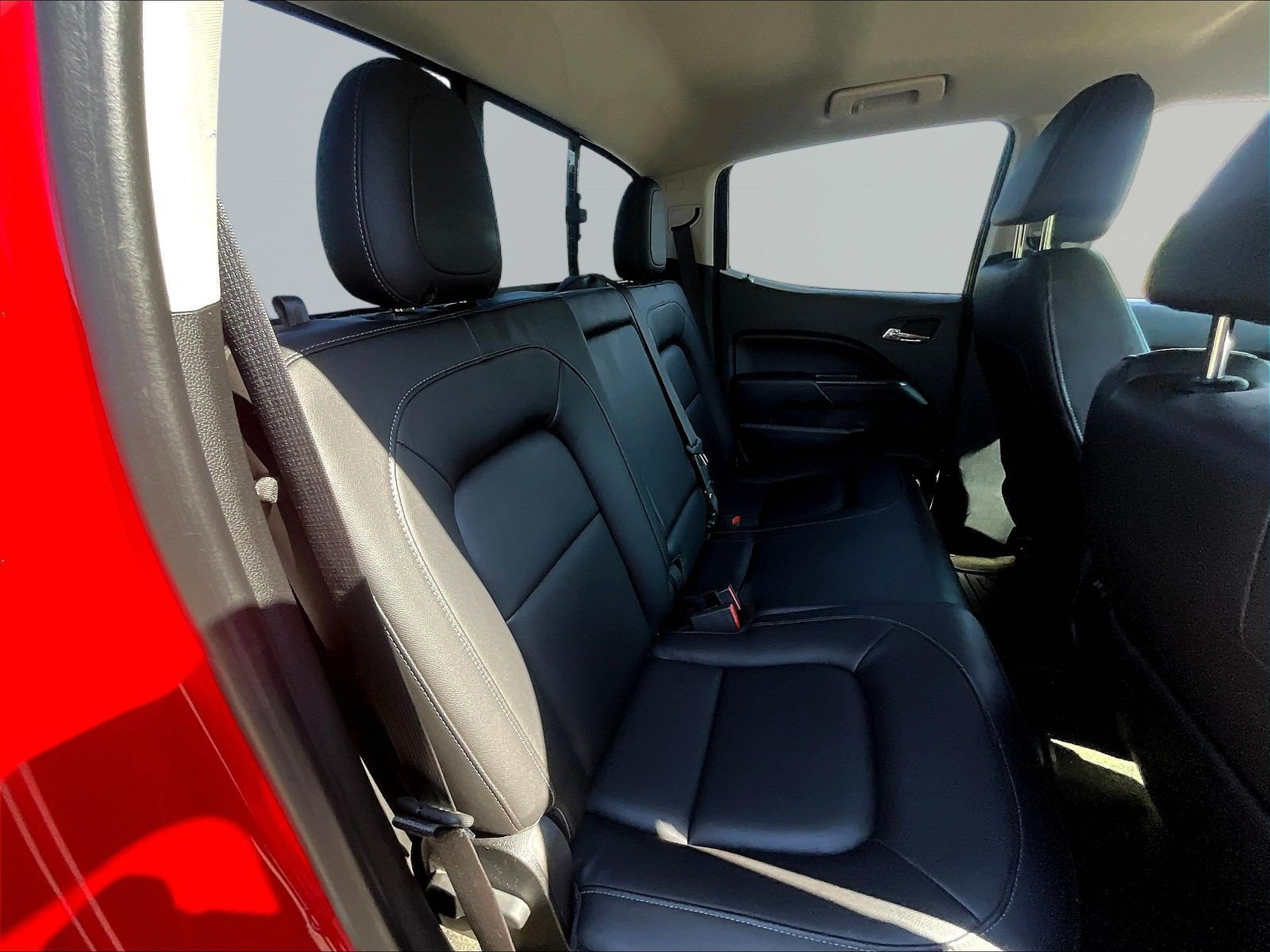 Used 2015 Chevrolet Colorado LT w/ Luxury Package RWD image 25