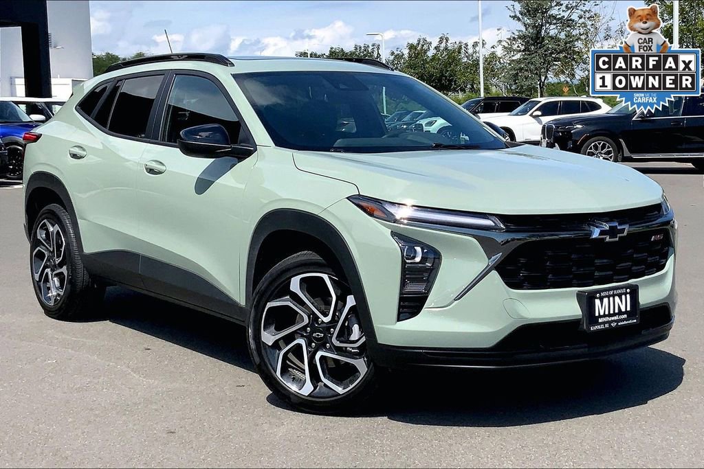 Used 2024 Chevrolet Trax RS w/ Sunroof Package FWD image 30