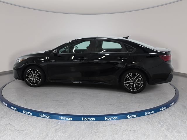 Used 2024 Kia Forte GT-Line w/ GT-Line Premium Package FWD image 9