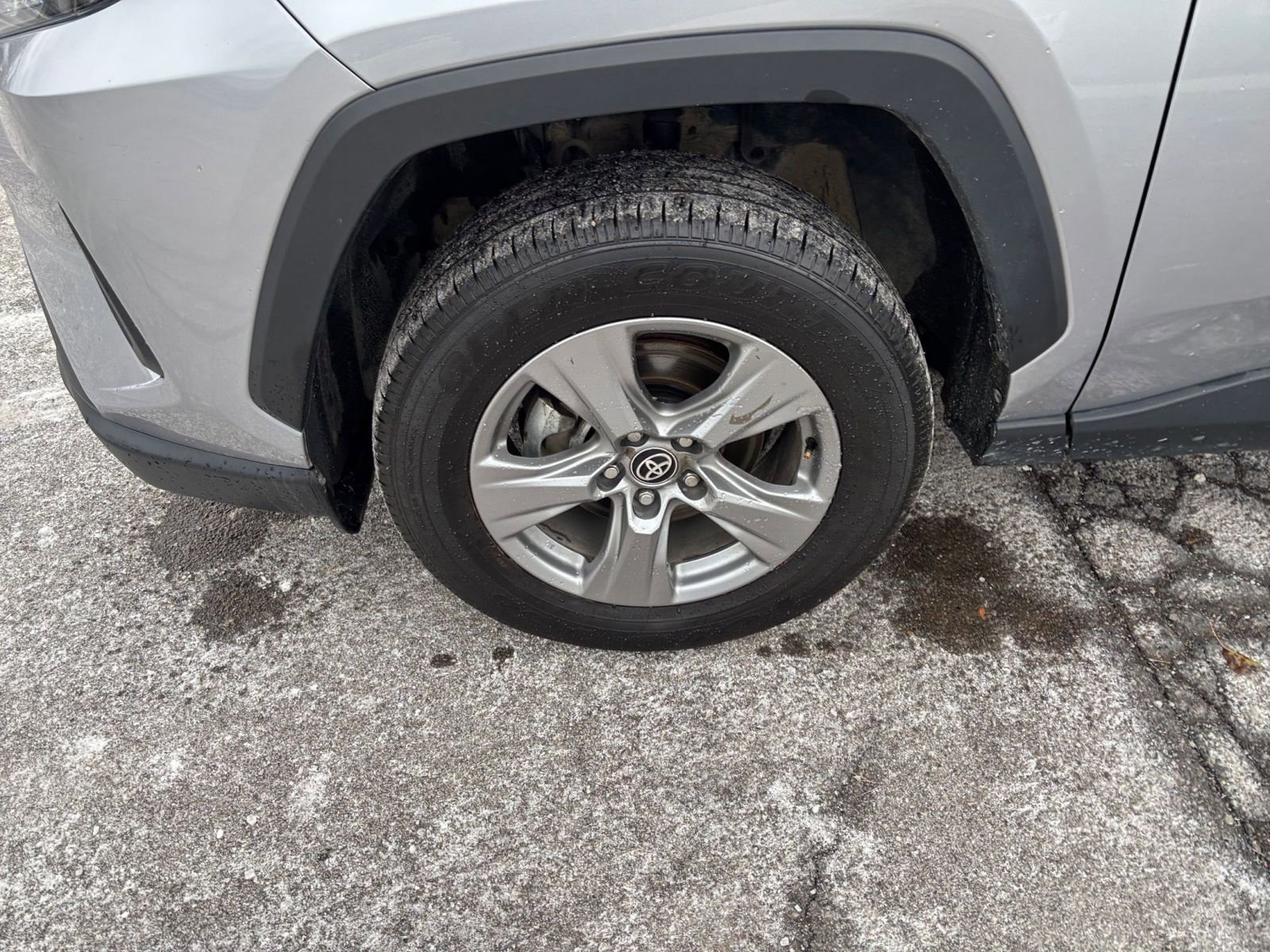 Used 2024 Toyota RAV4 XLE image 31