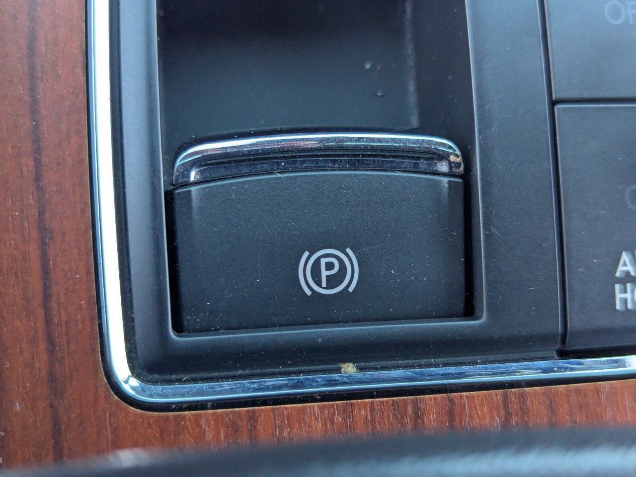 Used 2024 Lincoln Navigator L 4WD image 42