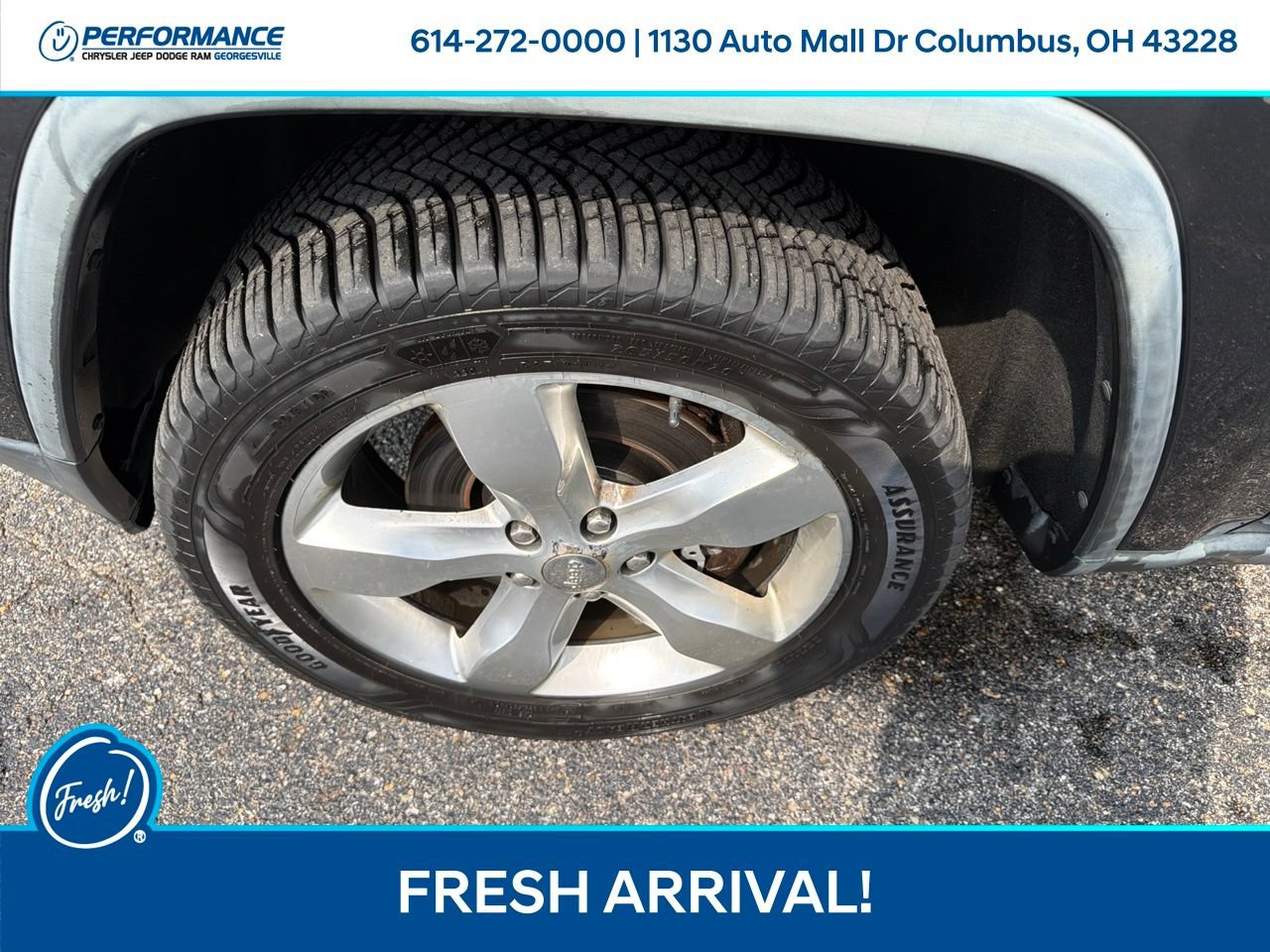 Used 2011 Jeep Grand Cherokee Overland AWD/4WD image 10