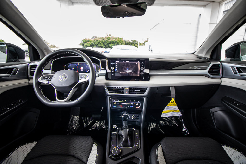New 2026 Volkswagen Taos SEL AWD/4WD image 29