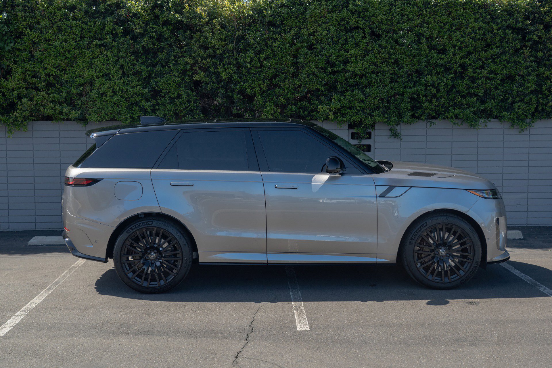 Used 2024 Land Rover Range Rover Sport image 21