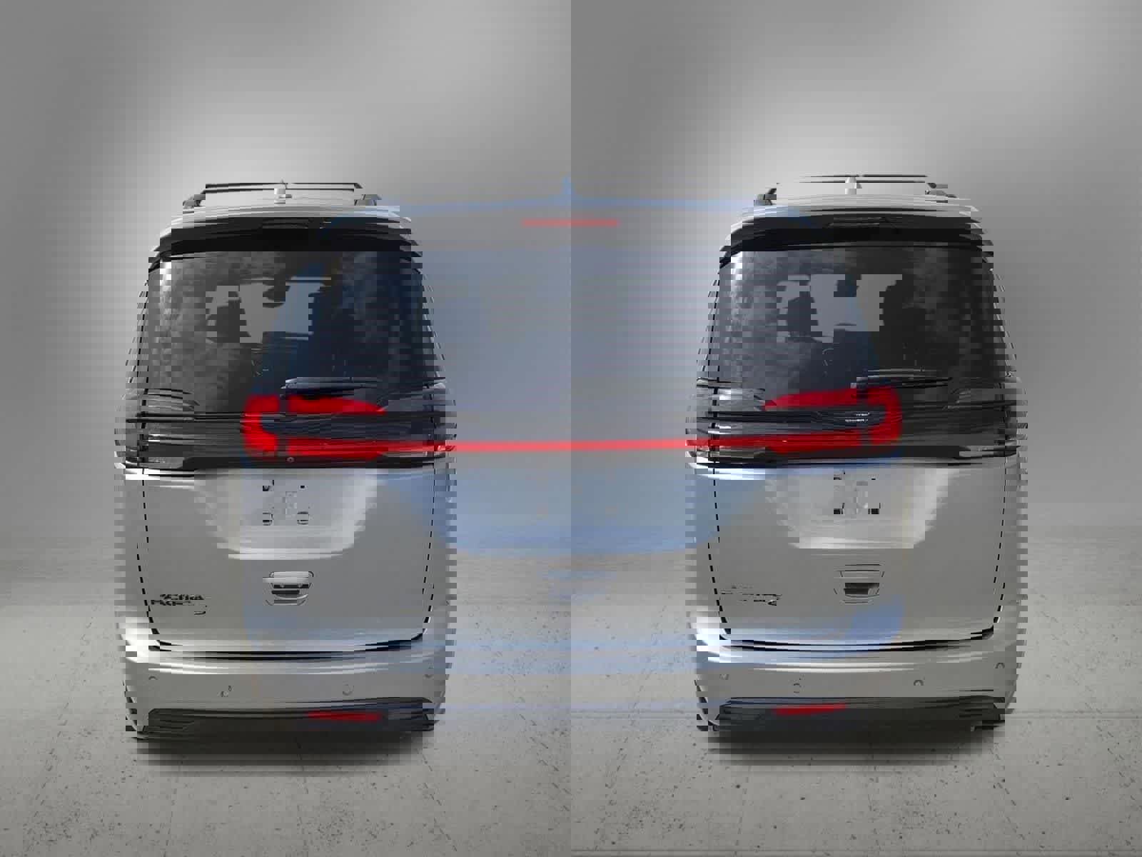 Used 2021 Chrysler Pacifica Touring w/ S Appearance Package image 5