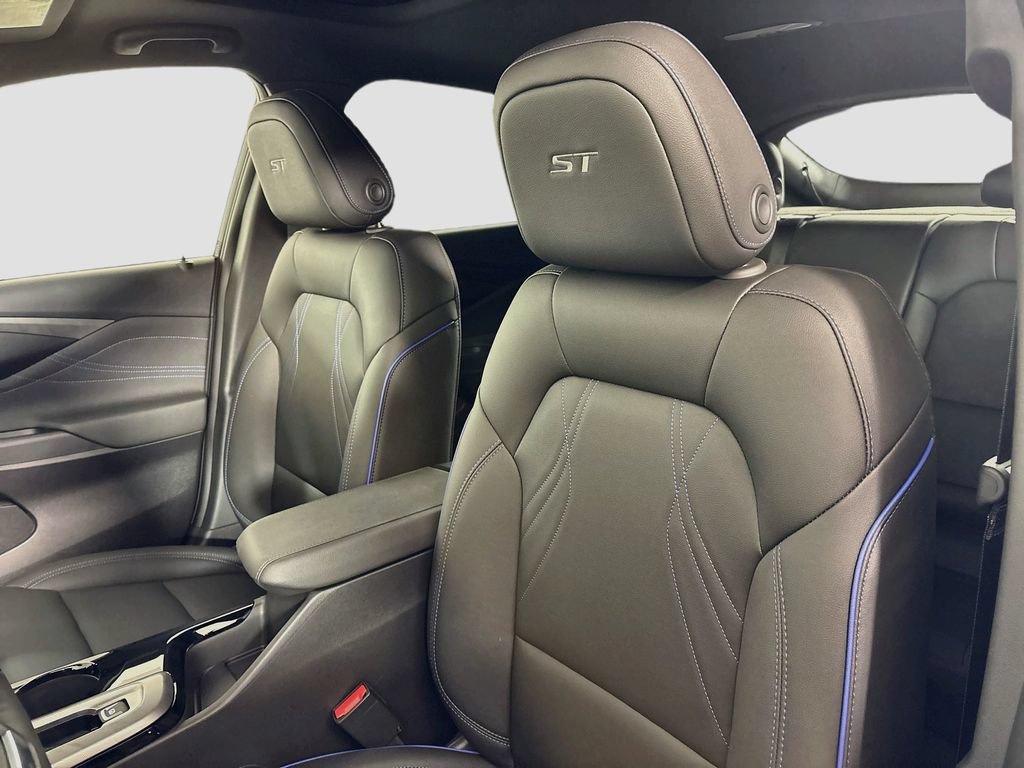 New 2026 Buick Envista Sport Touring w/ Convenience I Package FWD image 19