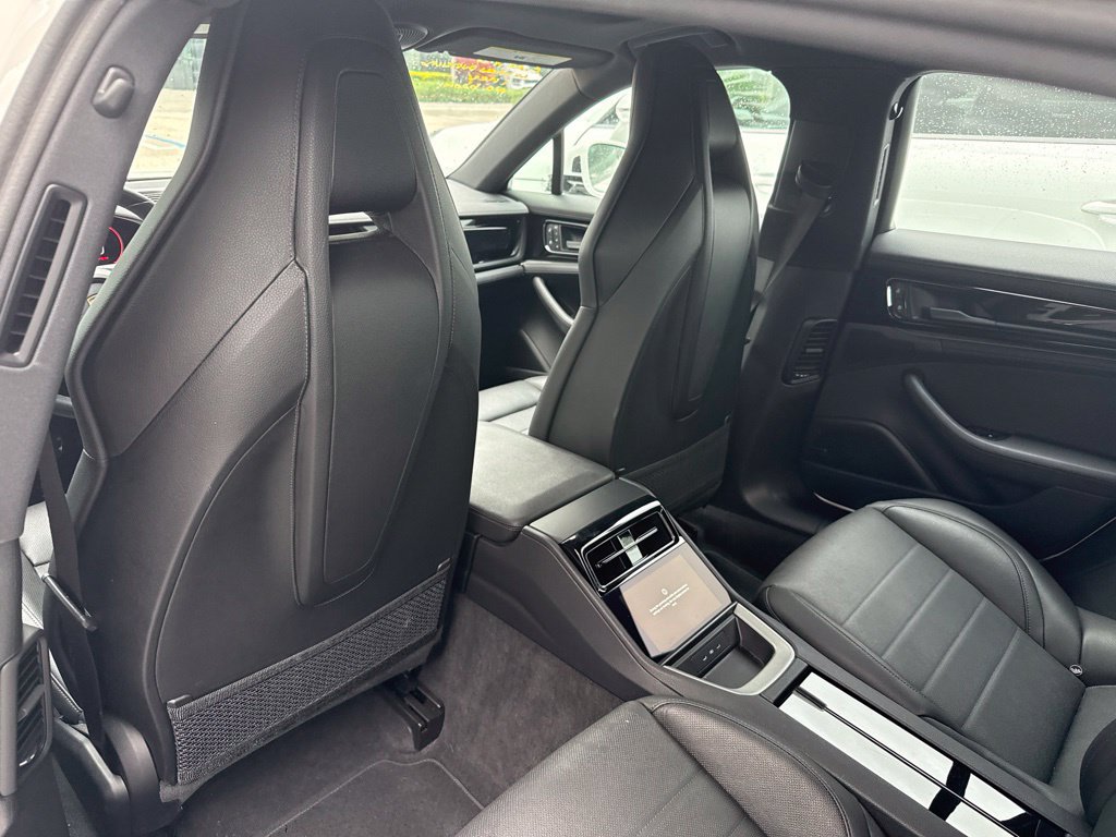 Certified 2025 Porsche Panamera RWD image 13