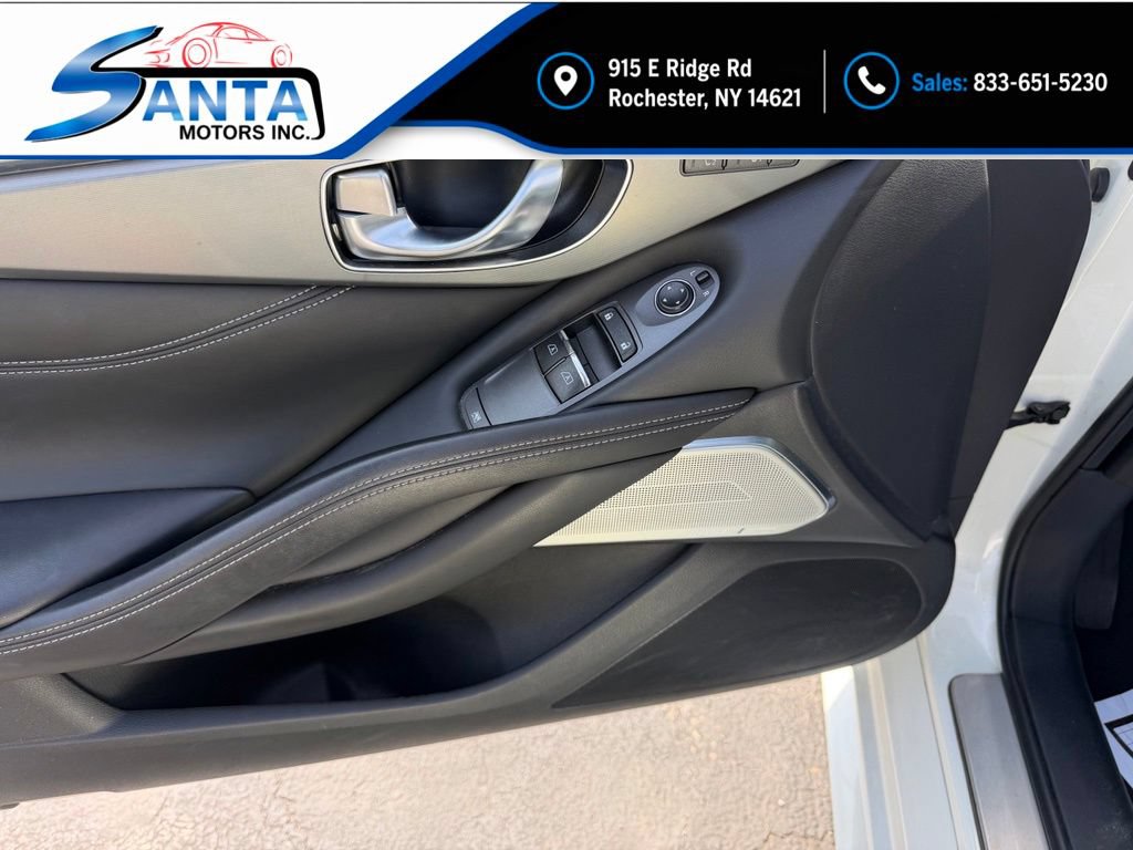 Used 2017 INFINITI Q60 3.0t w/ Premium Plus Package 3.0T AWD/4WD image 11