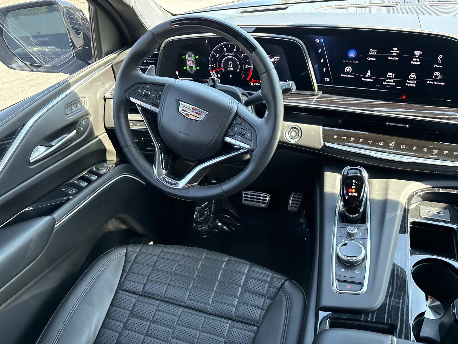 Used 2023 Cadillac Escalade ESV V AWD/4WD image 28