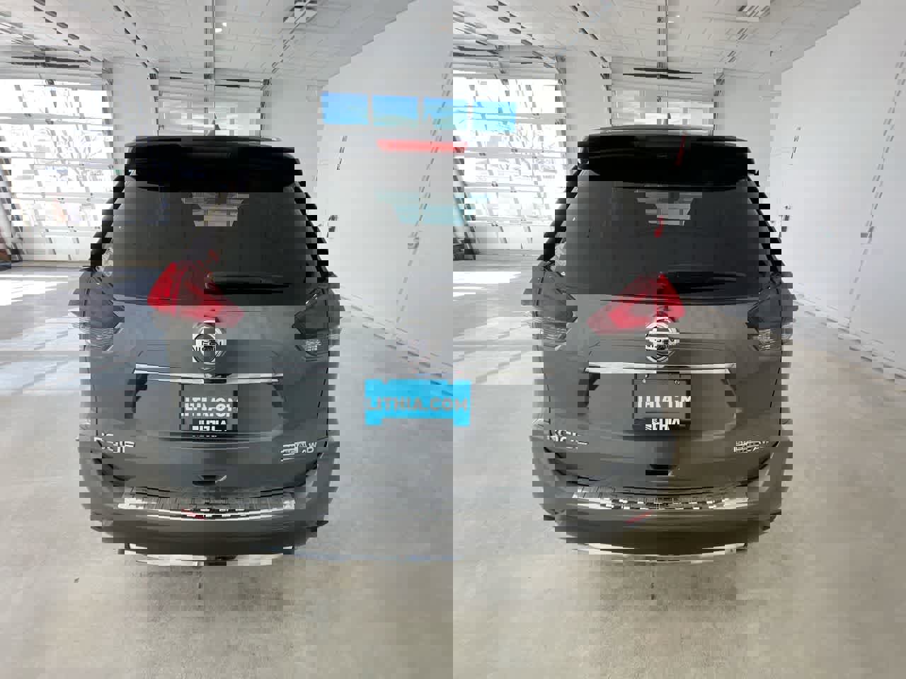 Used 2020 Nissan Rogue S w/ Special Edition Package image 8