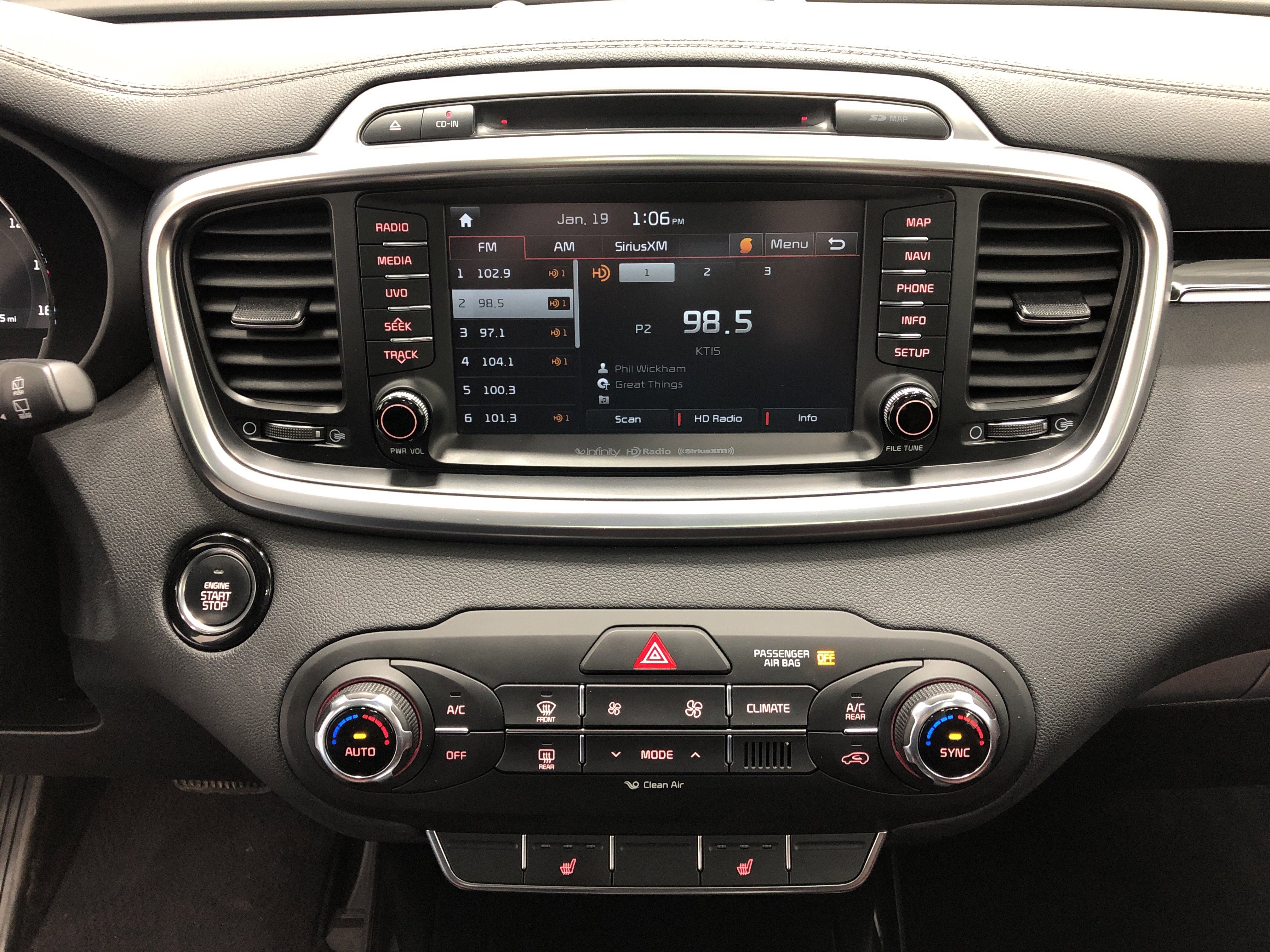 Used 2017 Kia Sorento SX image 24