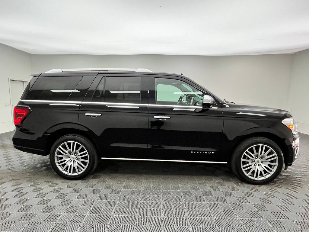 Used 2022 Ford Expedition Platinum AWD/4WD image 8