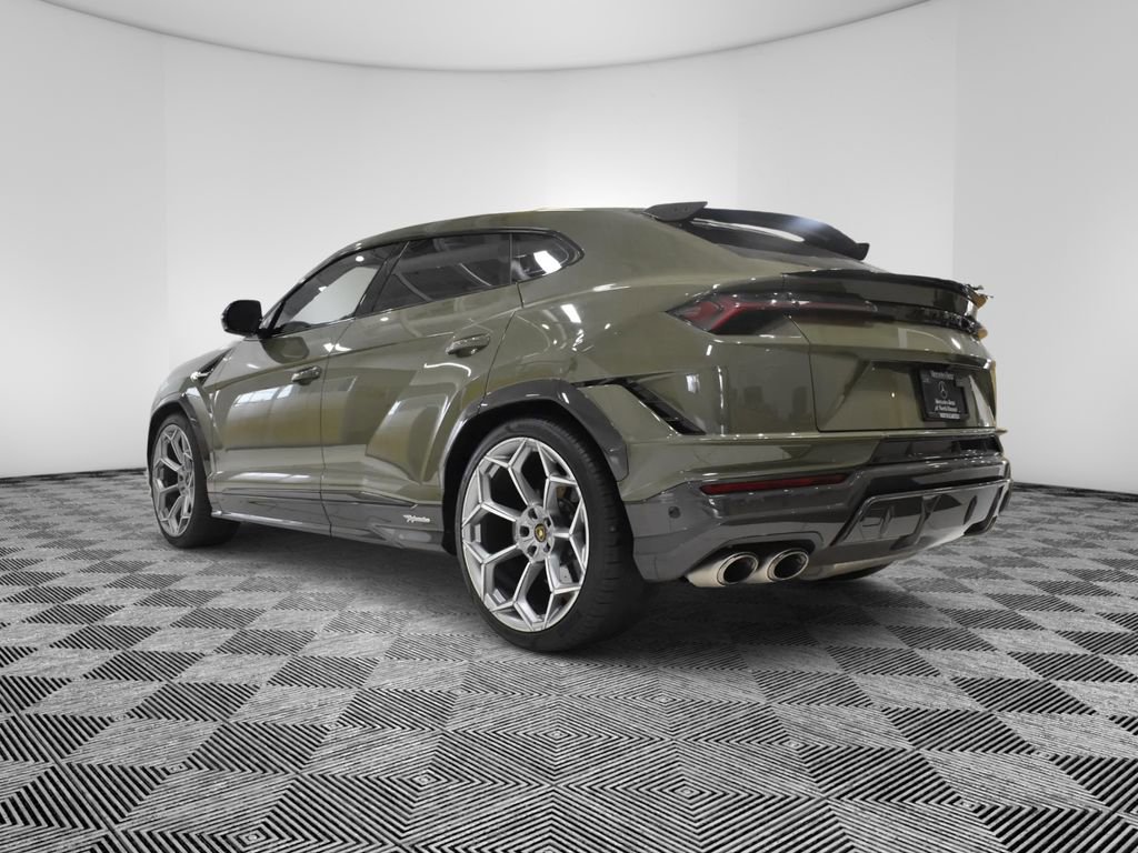 Used 2023 Lamborghini Urus Performante image 3