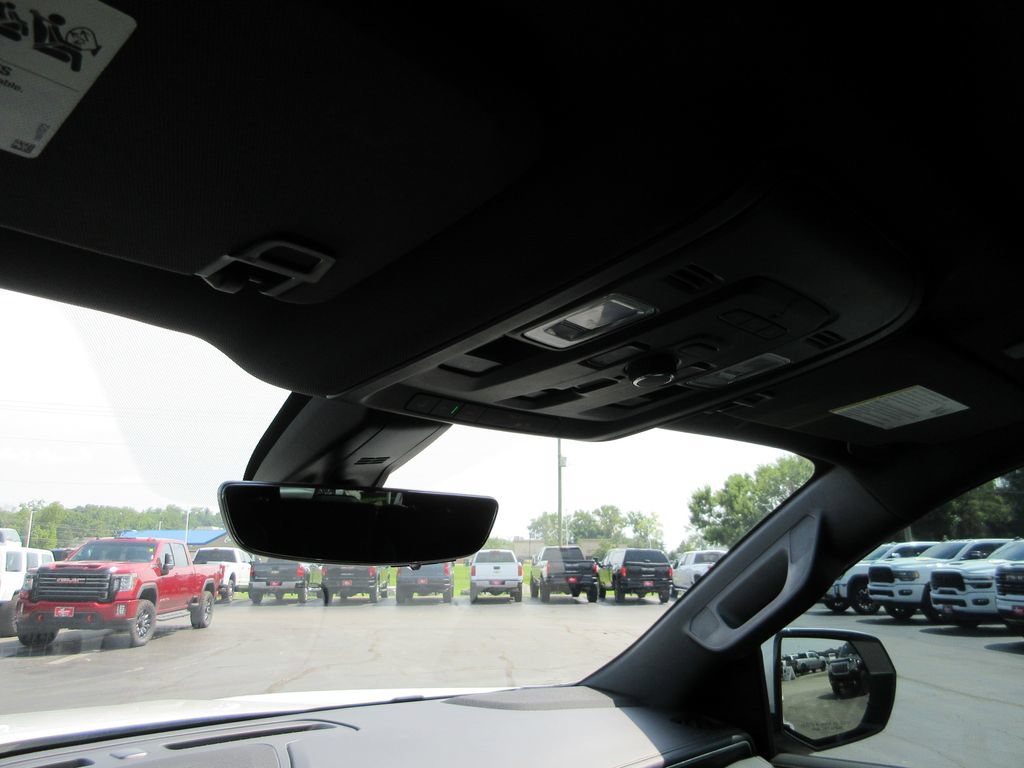 Used 2021 Chevrolet Suburban High Country w/ Premium Package 2 AWD/4WD image 38