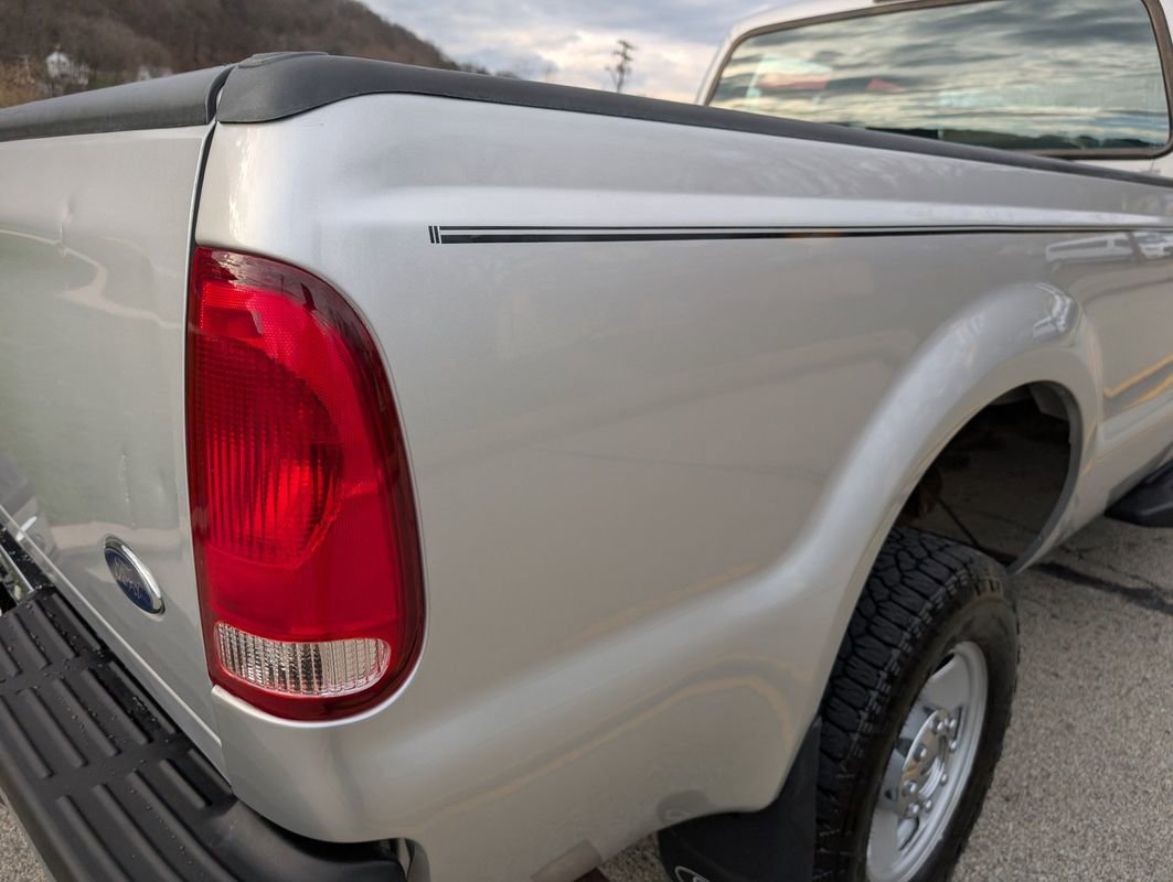 Used 2006 Ford F350 XL image 36