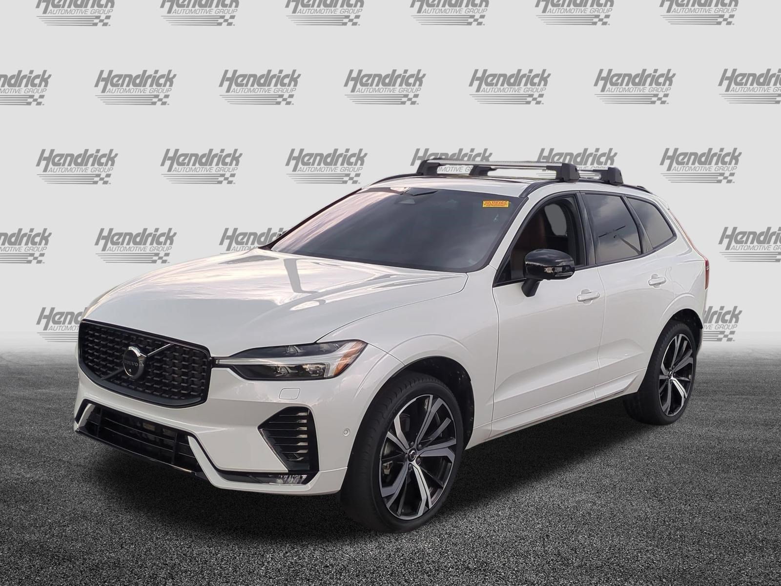 Used 2023 Volvo XC60 B5 Ultimate w/ Climate Package AWD/4WD image 5