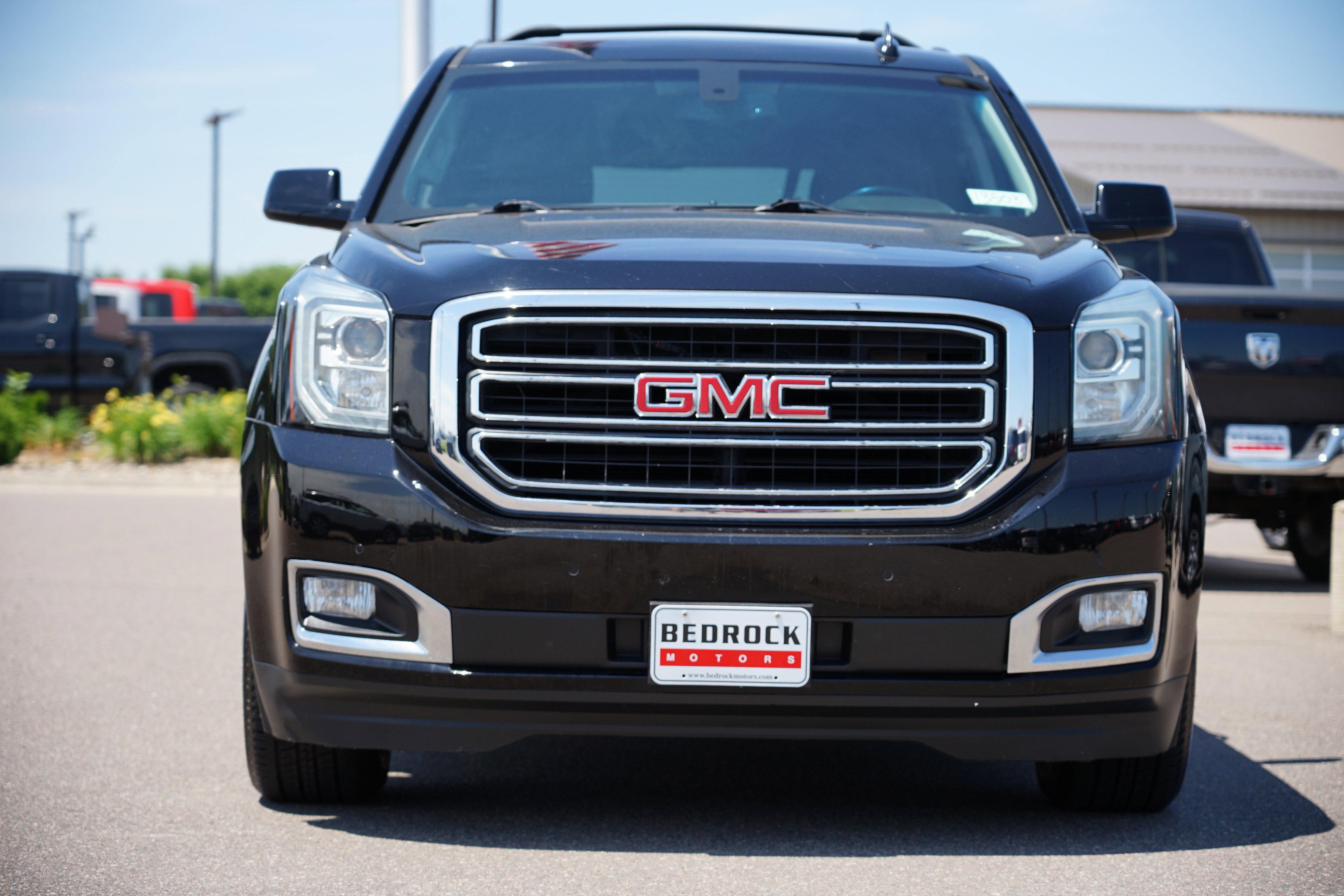 Used 2019 GMC Yukon XL SLE w/ SLE Value Package image 8