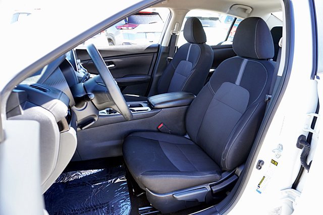 Used 2024 Nissan Sentra SV FWD image 22