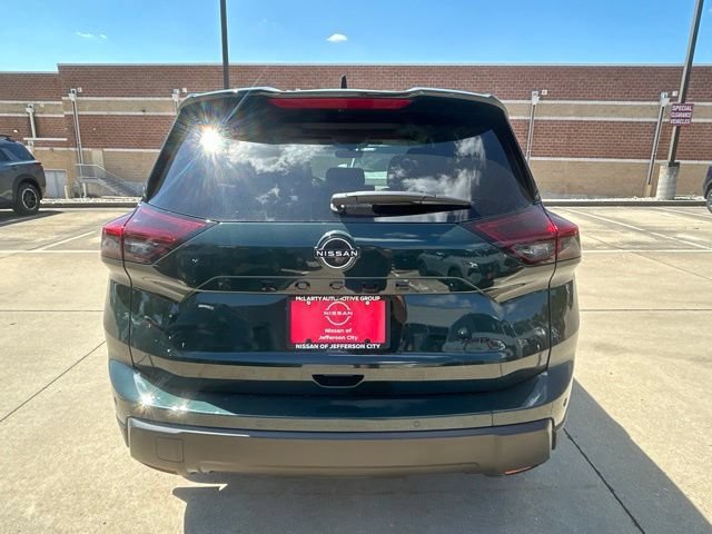 New 2026 Nissan Rogue Dark Armor AWD/4WD image 4
