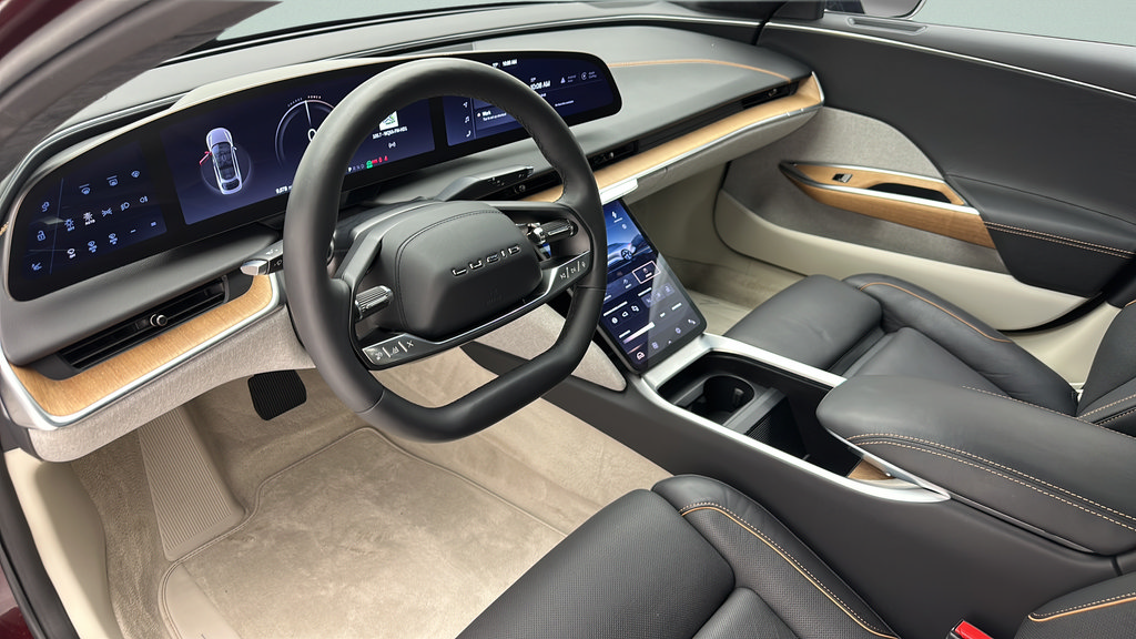 Used 2024 Lucid Air Touring AWD/4WD image 12