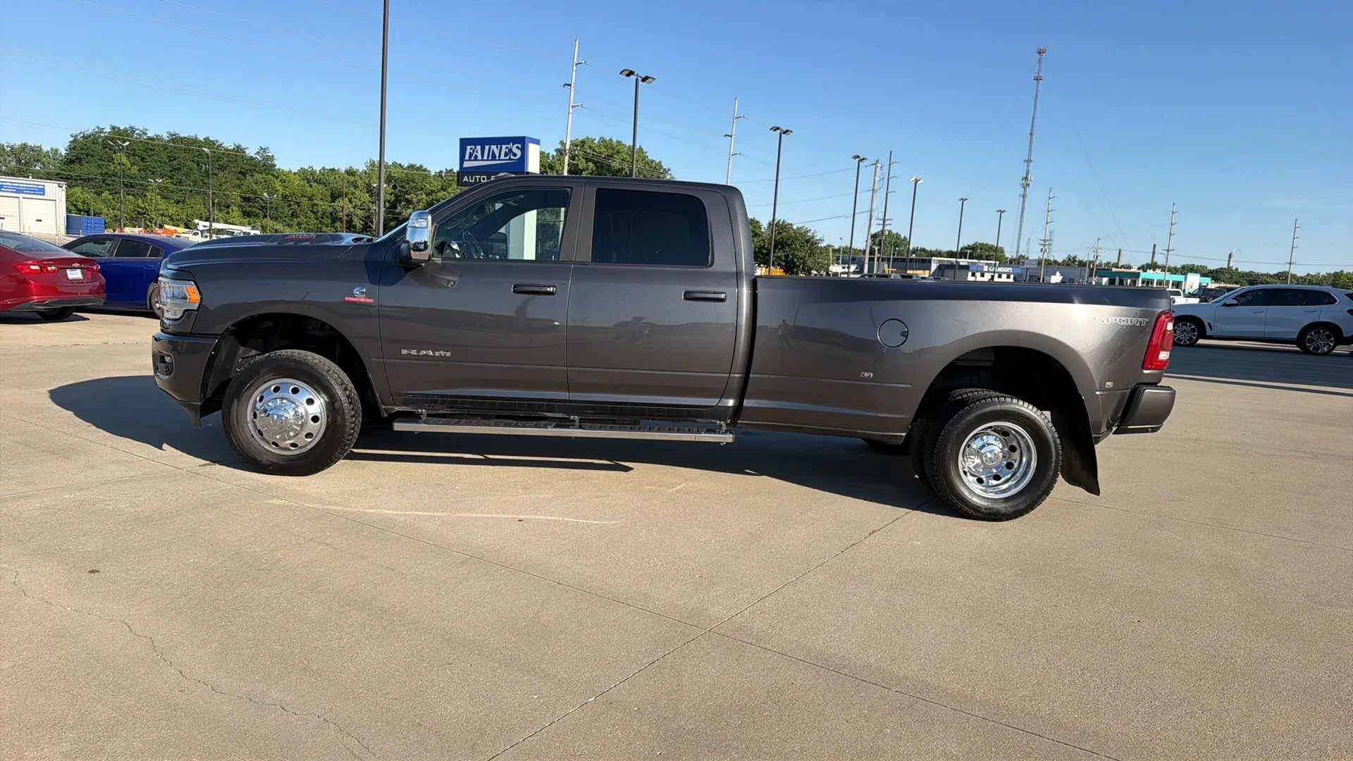 Used 2023 RAM 3500 Laramie AWD/4WD image 10