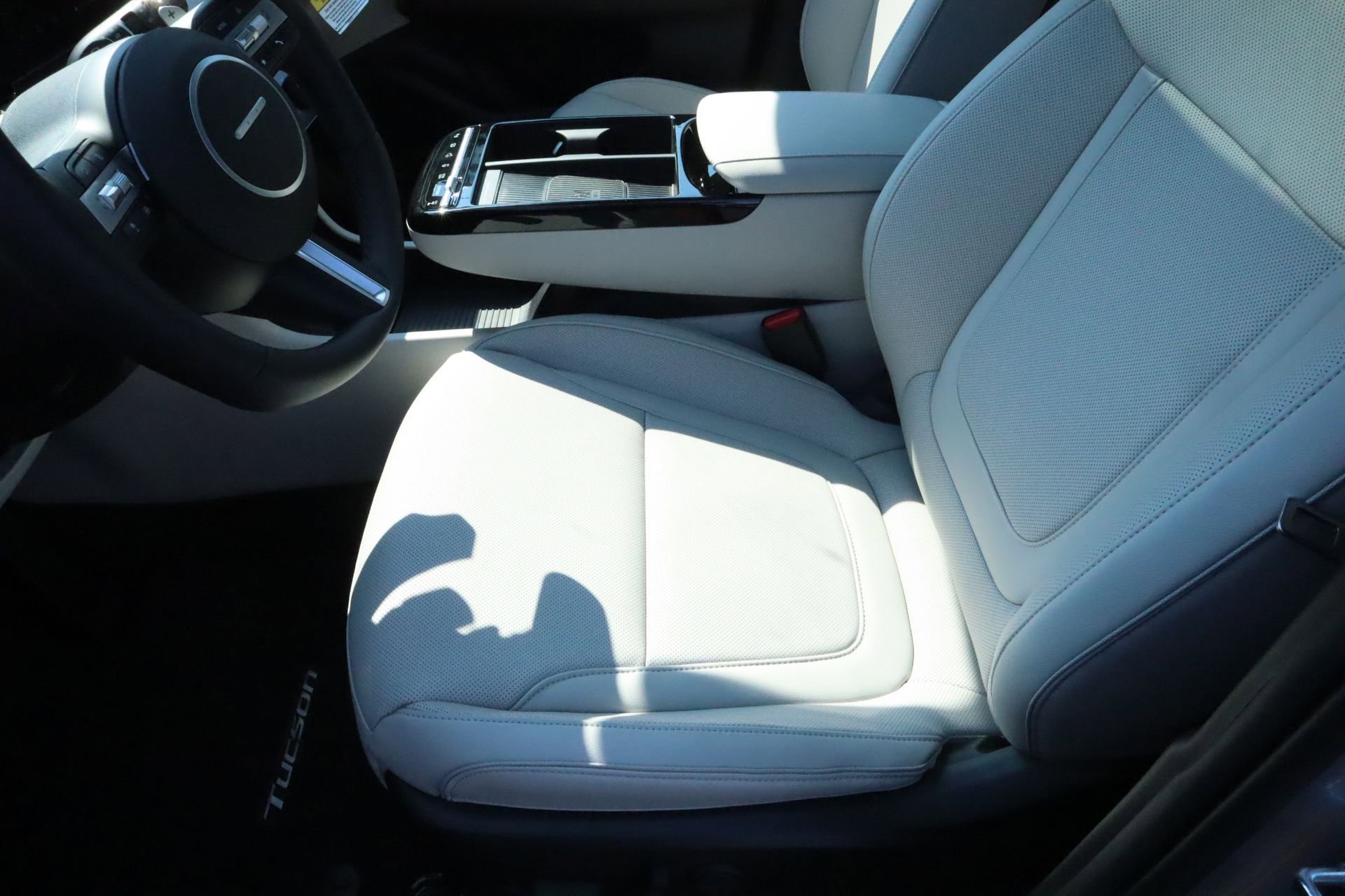 New 2026 Hyundai Tucson Limited image 17