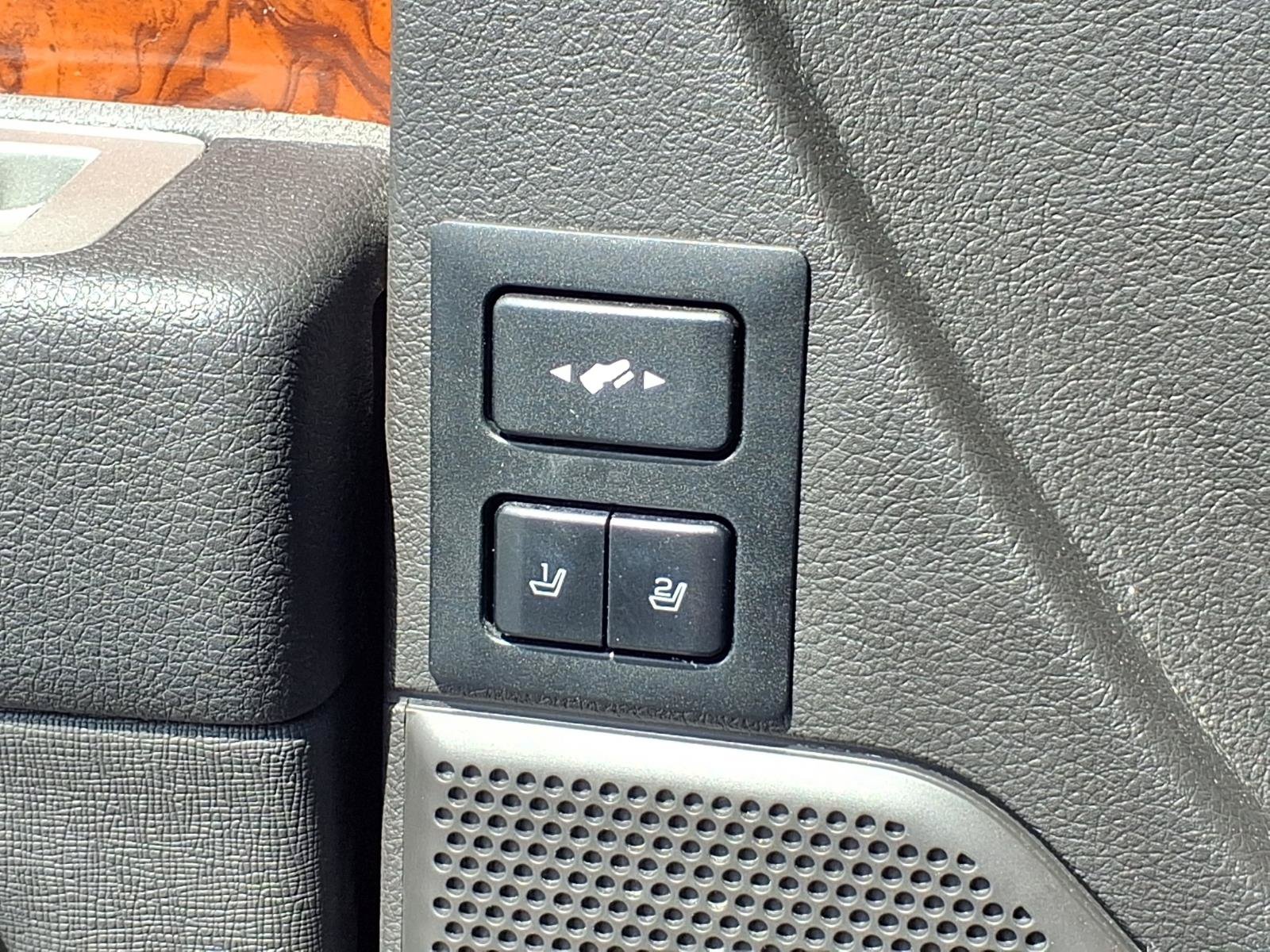 Used 2012 Ford Flex Limited AWD/4WD image 18